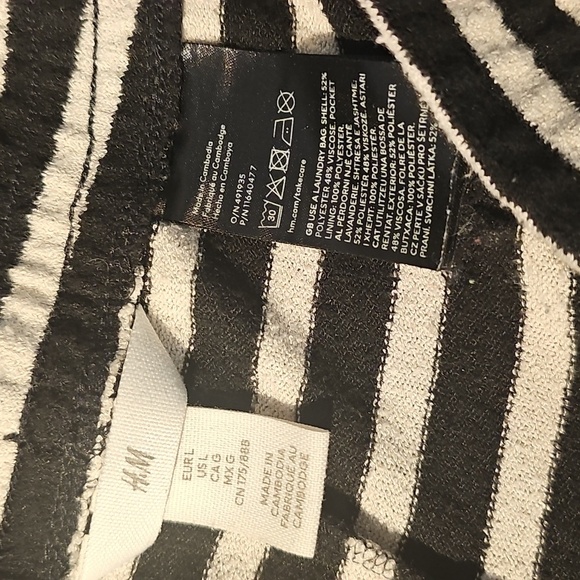 H&M French Terry Striped Shorts Size L - Picture 2 of 2